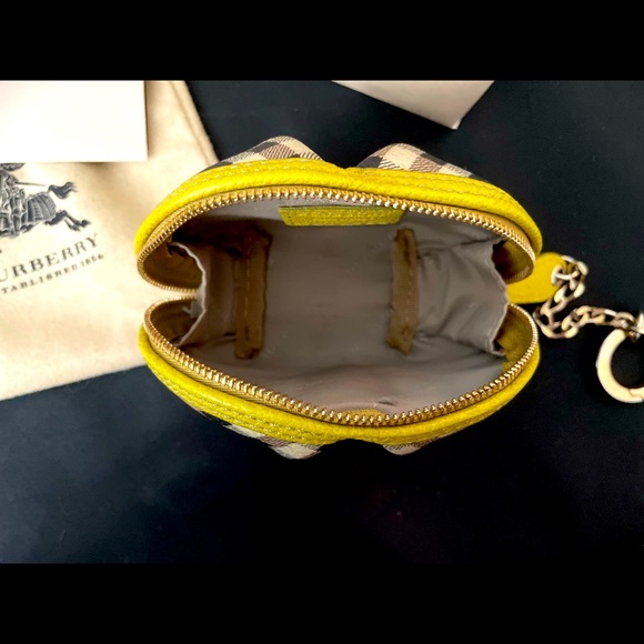 Burberry Dome Keychain Purse - Picture 6 of 10